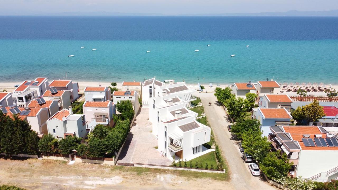 Villa Oleandra By The Sea ポリフロノ エクステリア 写真