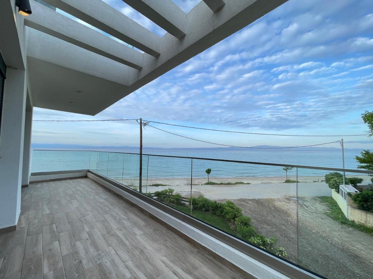 Villa Oleandra By The Sea ポリフロノ エクステリア 写真