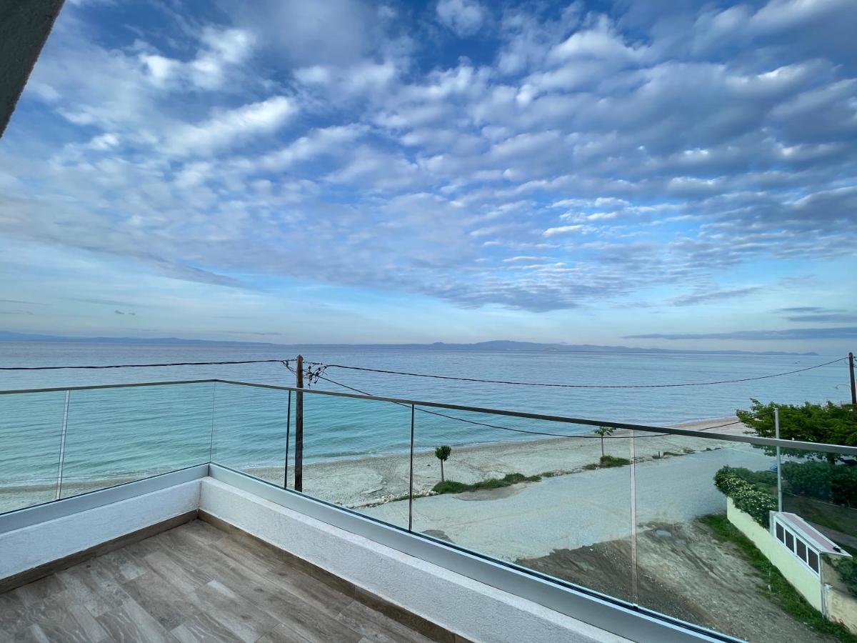 Villa Oleandra By The Sea ポリフロノ エクステリア 写真